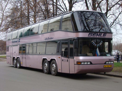 лобовое стекло Neoplan Megaliner нижнее 
